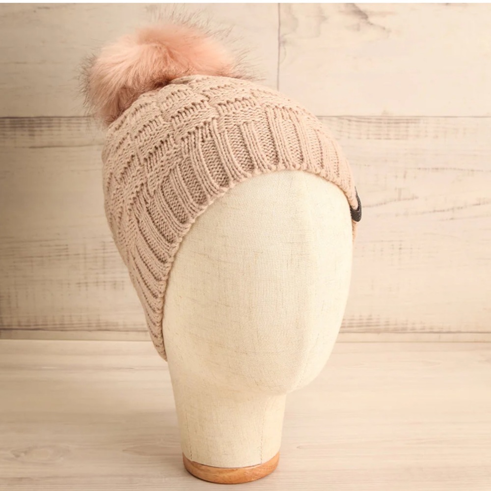 NWOT Tom & Eva Pink Toque